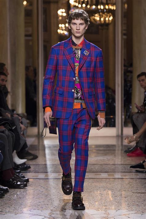 sfilata versace 2019 uomo|versace sfilate.